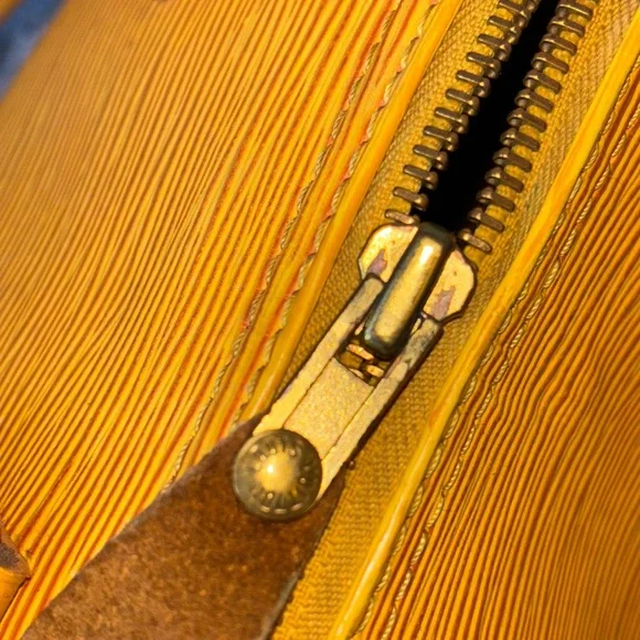 Louis Vuitton Mustard Yellow Satchel - Picture 7 of 14